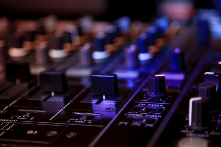 DJ show | SunlineMusic | Sound | Light | Entertainment
