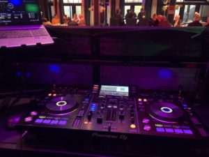 Van der Valk verjaardagsfeest | SunlineMusic | Sound | Light | Entertainment