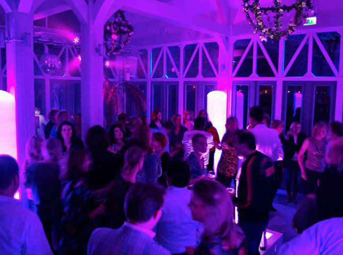 Feestlocatie Anafora binnen | SunlineMusic | Sound | Light | Entertainment